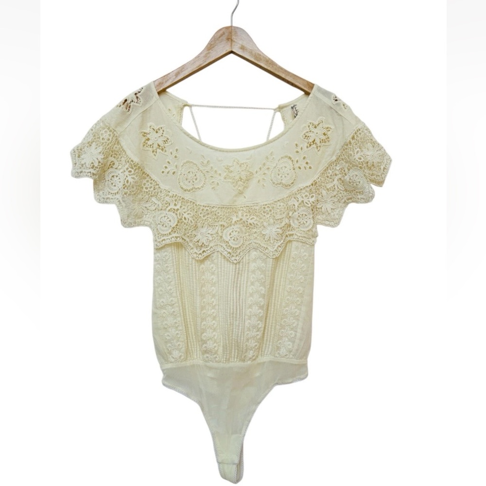 Free People Cream Lace-Trim Open Back Bodysuit Sz Small